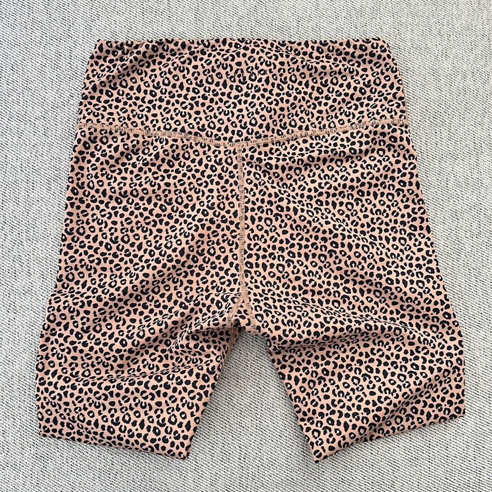 Allfenix cheetah yoga pants - Picture 2 of 3